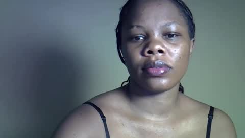 Snapshot of jalia12 chatting on 06.15.26 jalia12 online show from 06.15.26