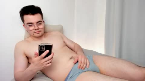 Snapshot of jame_flow chatting on 04.24.26 Hey there Im Jame online show from 04.24.26