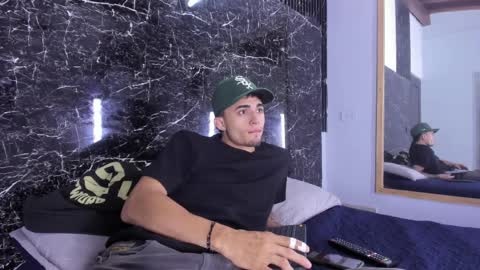 james_06_ online show from 04.10.26