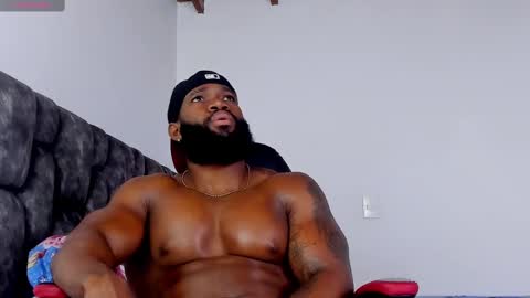 Snapshot of james_bbcmuscle chatting on 09.11.25 James BBC online show from 09.11.25