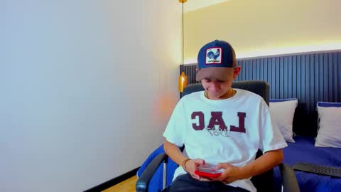 JAMES AND LILIE online show from 01.15.26