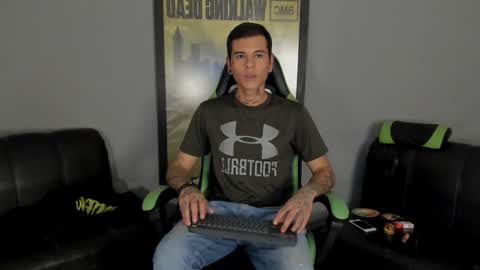 Jamesinked  online show from 02.10.25