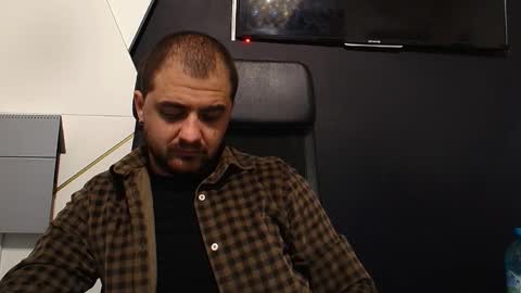 Snapshot of jamesmyersx chatting on 11.10.25 JamesMyers online show from 11.10.25