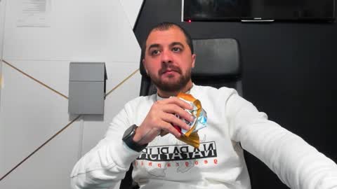 Snapshot of jamesmyersx chatting on 12.02.25 JamesMyers online show from 12.02.25