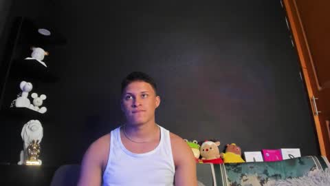 Snapshot of jamesowenn chatting on 02.19.26 James Owenn online show from 02.19.26