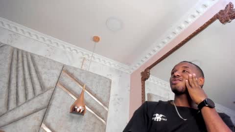 Snapshot of jamesparck chatting on 01.15.25 James online show from 01.15.25