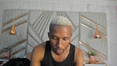 Snapshot of jamesparck chatting on 02.07.25 James online show from 02.07.25