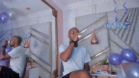 Snapshot of jamesparck chatting on 02.16.25 James online show from 02.16.25