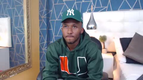 Snapshot of jamesparck chatting on 02.19.25 James online show from 02.19.25