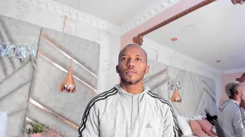 Snapshot of jamesparck chatting on 02.21.25 James online show from 02.21.25