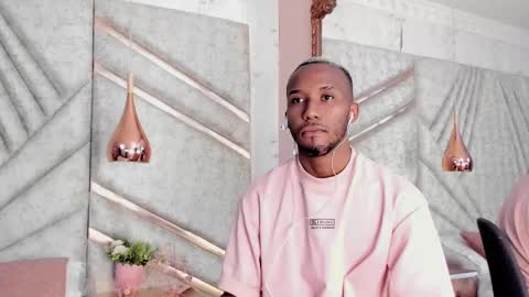 Snapshot of jamesparck chatting on 02.28.25 James online show from 02.28.25