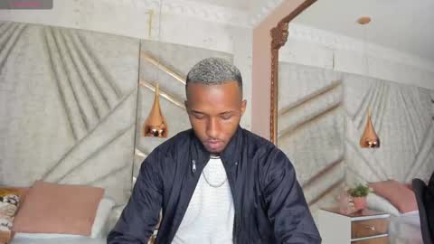 Snapshot of jamesparck chatting on 03.04.25 James online show from 03.04.25