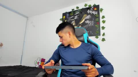 Jamess hott online show from 12.11.24