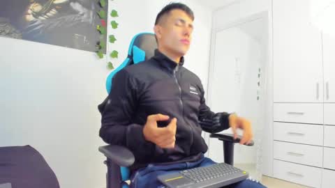 Jamess hott online show from 12.27.24