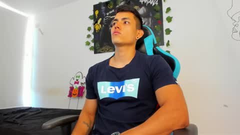 Jamess hott online show from 01.16.25