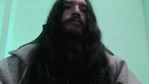 Snapshot of jamesvladi chatting on 01.06.25 vlad online show from 01.06.25