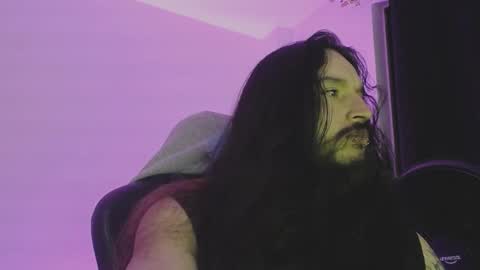 Snapshot of jamesvladi chatting on 01.10.25 vlad online show from 01.10.25