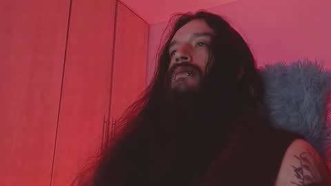 Snapshot of jamesvladi chatting on 01.10.25 vlad online show from 01.10.25