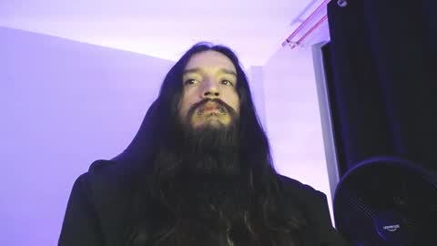 Snapshot of jamesvladi chatting on 01.18.25 vlad online show from 01.18.25