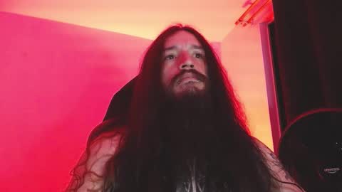 Snapshot of jamesvladi chatting on 01.18.25 vlad online show from 01.18.25