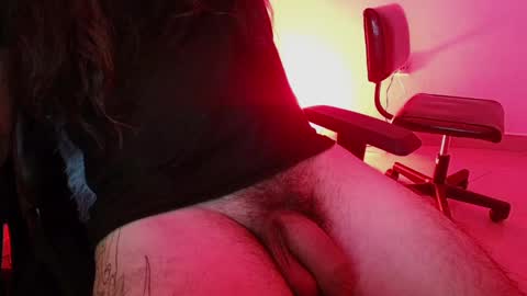 Snapshot of jamesvladi chatting on 01.20.25 vlad online show from 01.20.25