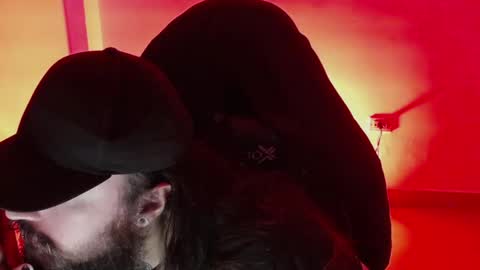 Snapshot of jamesvladi chatting on 02.01.25 vlad online show from 02.01.25