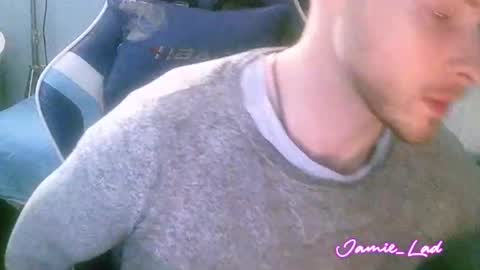 Snapshot of jamie_lad chatting on 12.22.24 Jamie online show from 12.22.24