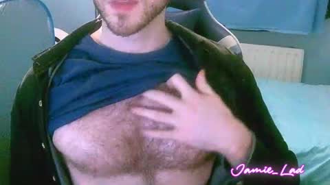 Snapshot of jamie_lad chatting on 01.04.25 Jamie online show from 01.04.25