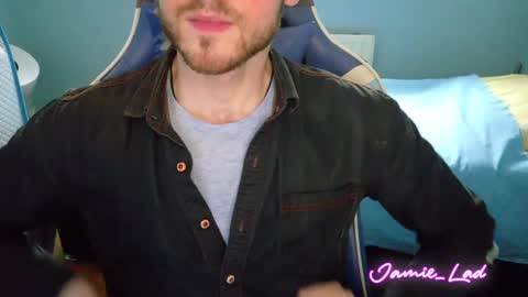 Snapshot of jamie_lad chatting on 01.12.25 Jamie online show from 01.12.25