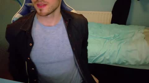 Snapshot of jamie_lad chatting on 01.14.25 Jamie online show from 01.14.25