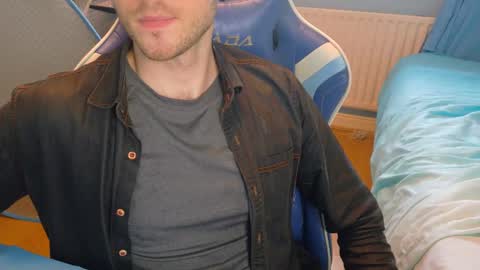 Snapshot of jamie_lad chatting on 02.15.25 Jamie online show from 02.15.25