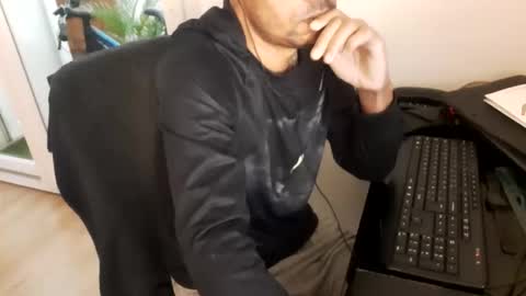 Snapshot of jamielonnas chatting on 05.19.26 Jamie Lonnas online show from 05.19.26