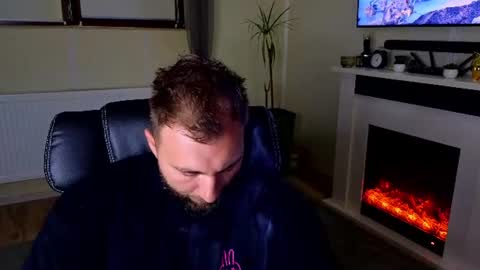 Snapshot of jamienoxus chatting on 06.16.26 Robbie online show from 06.16.26