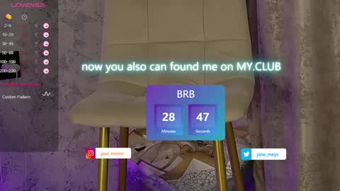 Snapshot of jane_meys chatting on 01.12.25 your kitty JANE roawww online show from 01.12.25