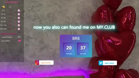 Snapshot of jane_meys chatting on 02.14.25 your kitty JANE roawww online show from 02.14.25