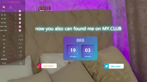 Snapshot of jane_meys chatting on 03.06.25 your kitty JANE roawww online show from 03.06.25