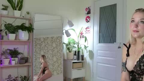 jane suckss online show from 11.10.25