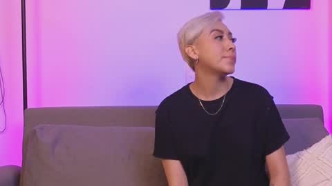 Snapshot of janehart_ chatting on 12.16.24 Jane online show from 12.16.24