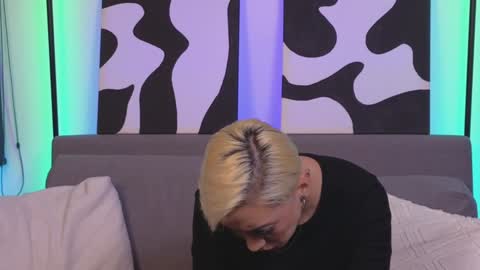 Snapshot of janehart_ chatting on 01.03.25 Jane online show from 01.03.25