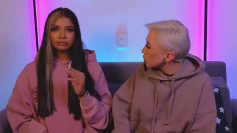 Snapshot of janehart_ chatting on 02.10.25 Jane online show from 02.10.25