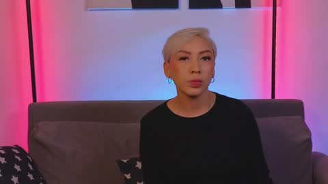 Snapshot of janehart_ chatting on 02.19.25 Jane online show from 02.19.25