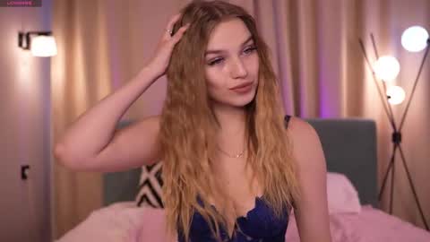 Snapshot of janetjennings chatting on 04.13.26 Day Alice Night Stella online show from 04.13.26