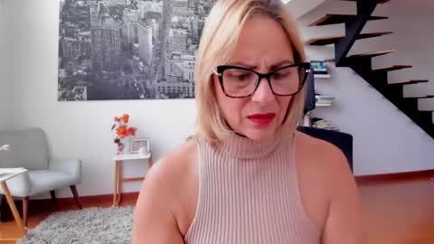 JANE TURNER MILF online show from 10.17.25