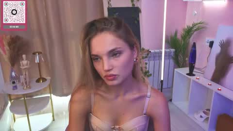 Hi Im Alice and here youll find something online show from 10.14.25