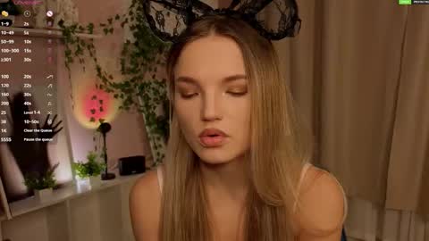 Hi Im Alice and here youll find something online show from 11.30.25