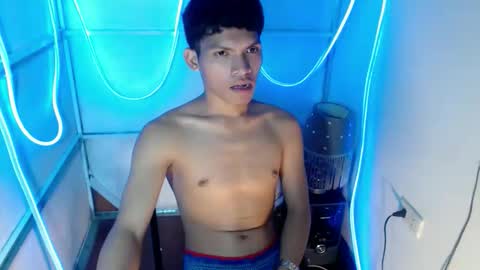 janlloyd04 online show from 03.11.26