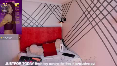 Snapshot of janne_lee chatting on 02.10.25 Janne for u online show from 02.10.25