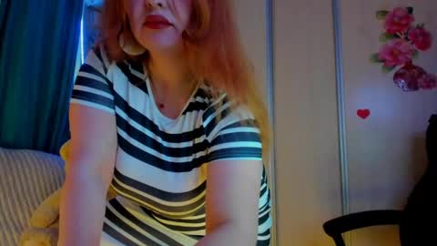 Snapshot of jansylines chatting on 05.16.26 JansyLines online show from 05.16.26