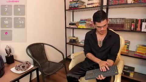Snapshot of jared_cole chatting on 07.10.26 Jared online show from 07.10.26