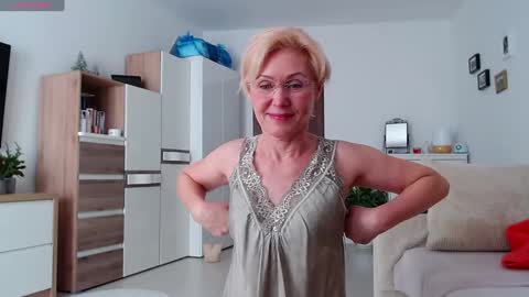 Snapshot of jasmin18v chatting on 01.18.26 Jasmin room for people 40 online show from 01.18.26